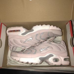 pink and grey air max